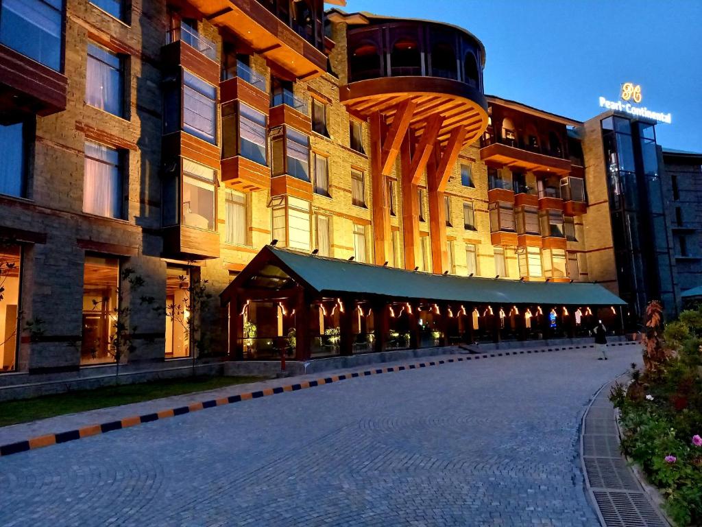 Pearl Continental Hotel Malam Jabba